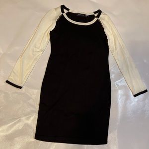 Black and white Ivanka Trump long sleeve.